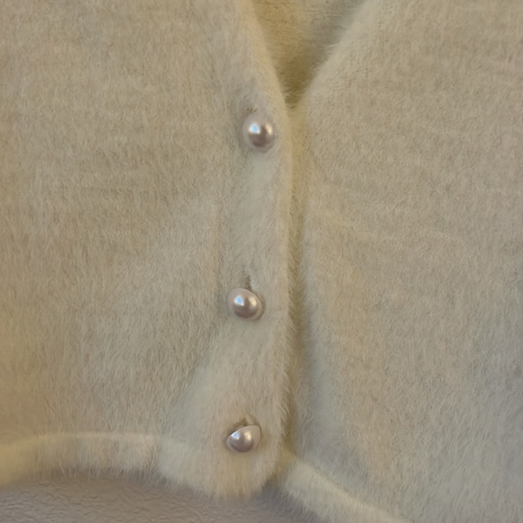 Amanda Uprichard Cozy Button Cardi Ivory Pearl Buttons Small - Picture 3 of 6
